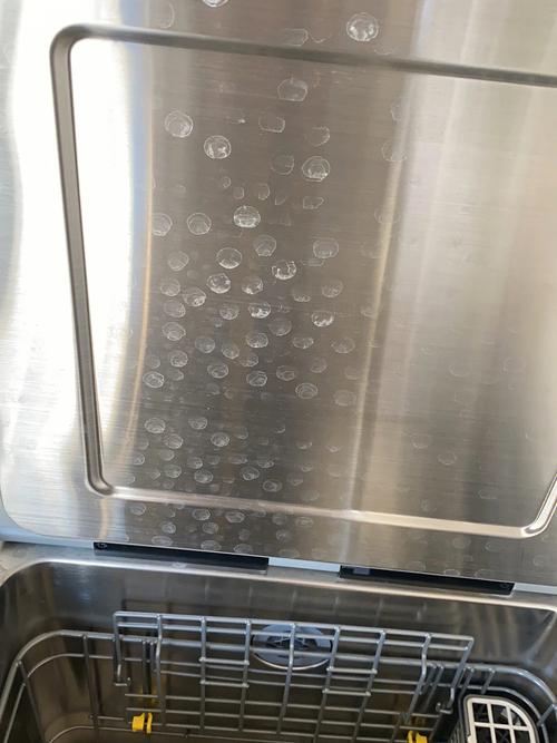 商用洗碗機(jī)洗的碗為什么有水跡？